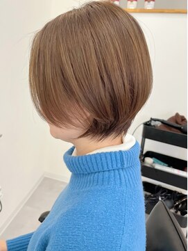 スリー(Th:ree) 大人可愛い20代30代40代丸みとくびれショートボブ◎