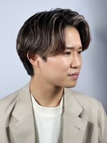 プレミアムバーバー 表参道店(PREMIUM BARBER produce by HIRO GINZA) 韓国系センターパート
