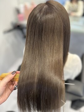 ミニョン(Mi9non) オリーブベージュ