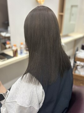 レイ(Ray) 透明感グレージュカラー