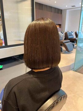 ダブル(W) 切りっぱなしボブ/マロンブラウン