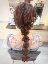 ヘアセットサロン プティ 神戸三宮(petit) ポンポンポンの編み下ろし