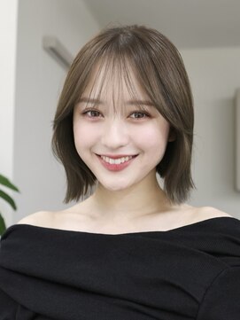 オーラ オモテサンドウ(Aura omotesando) 柔らかくびれボブ × シアーベージュ