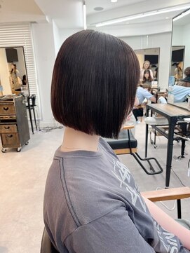 ネオリーブ クーロ(Neolive curro) 小顔タッセルボブ×暗髪[酸性ストレート/縮毛矯正/髪質改善]丸形
