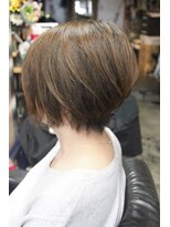 オーバーキャプテンネイキッド(OVER CAPTAIN NAKED) ハイキャリアミセスの骨格補正カット