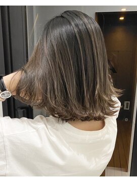クールブ(Courbe) グレージュカラー♪【2025 Courbe ヘアカラー】