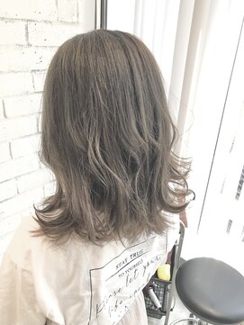 フェリア 渋谷(Feria) 外国人風グレージュ♪"谷島幸太郎"