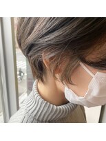 デフィー(DEFY) イヤリングカラーのショートスタイル