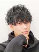 黒髪ツイストスパイラルパーマ無造作韓国マッシュツーブロック