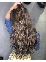 アルカナ 明治神宮前原宿(ARCANA)&nbsp;ミルクティーベージュ　ホワイト　ハイライト　インナーカラー