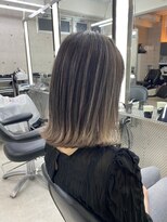 イキ 表参道(iki omotesando)&nbsp;モード/無造作ウェーブ/大人ガーリー[表参道駅]