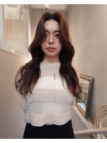 ジーナ(XENA)&nbsp;ワインレッド×顔周りレイヤー×渋谷