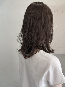 キャンバス バイ ネオリーブ 横浜西口(Canvas by neo.) 大人ミディアムレイヤー ブリーチなし ミントグレージュ 横浜