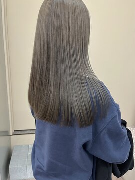 パークレーン アイス イヴェン(park lane ICI yeven) 20代30代ロング　ブリーチなしオリーブベージュグレージュ