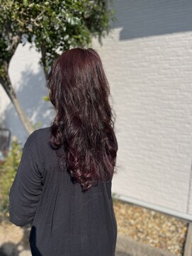 ピア(Pia) 巻き髪ロングヘアー