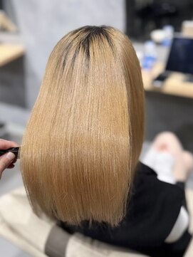 シンカ(shinka) 【20代】/髪質改善/縮毛矯正/表参道/ブリーチ縮毛矯正