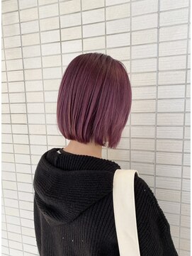 リヴナ(Livna) 濃いめピンクにかわいいミニボブ◎