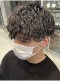 原宿強めツイストスパイパーマラウンドマッシュカット刈り上げ