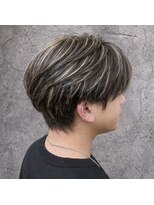 ヘアアンドデザイン ネイビー(Navy) ハイライトカラー カット