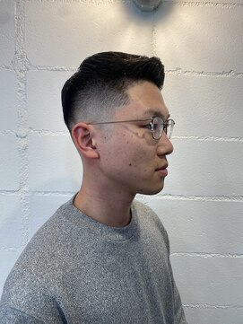 グッドプレイスアンドシング(Good Place&thing) メンズカットテーパーフェードスキンフェードスパイキーショート