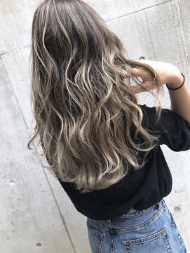 メリー(merry craftsman's factory) サーフ系バレイヤージュアッシュベージュピンクアッシュブラウン