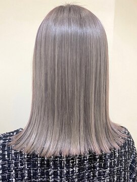 ジーナ 札幌(Zina) 【Zina札幌】イメチェン毛先パーマ耳かけ×フォギーベージュ