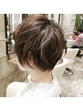 ドライブアンドビジョン 池袋(Drive&Vision) 大人かわいいマッシュショート[池袋/髪質改善/ハイライト]