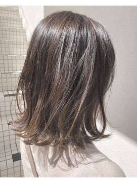 モルニ(MORNI) モカブラウン_マロンベージュ Aラインボブ かきあげ