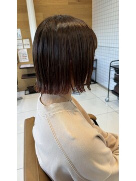 ルクール 上越店 インナーカラー×切りっぱなしボブ/20代30代40代50代