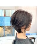 大人くびれショート似合わせカットシアーカラーグレージュカラー