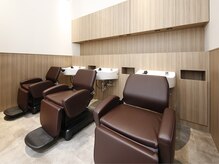 アッシュ 南町田グランベリーパーク店(Ash)の雰囲気（リラックス空間のシャンプー台【南町田グランベリーパーク】）