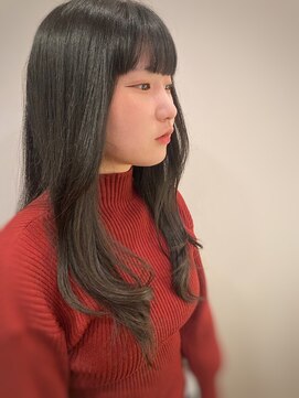 ソラ タニマチ(sora tanimachi) ロングレイヤー×巻き髪