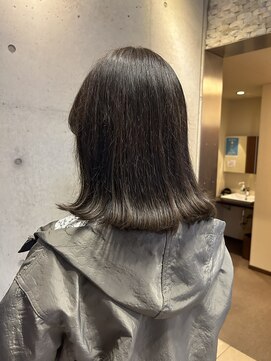 アチーブ ヘア デザイン(achieve hair design) ナチュラルカラーx 切りっぱなし外はねスタイル20代30代40代