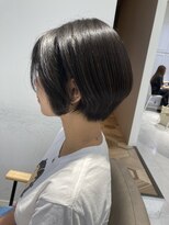 ネオリーブウリ 二子玉川店(Neolive uri)&nbsp;イメチェンホワイトブロンド外ハネボブ美髪ワイドバング