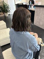 アイズ 渋沢(AIZU)&nbsp;赤み消しカーキグレージュ