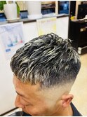 スキンフェードメッシュ濡れパン