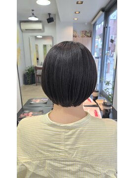 リンク(Link) 首元すっきりショートボブ