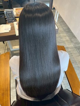 クレヨン ケース(Crayon case) 艶カラーグレイカラー韓国風ヘアロングヘアバレイヤージュカラー