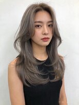 エイチ ウルフカット 大阪梅田(811)&nbsp;バタフライカット韓国風前髮くびれショートくるみちゃんヘア50代