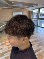 ケンジ 平塚 アネッタ(KENJE annetta) 刈り上げマッシュ パーマスタイル