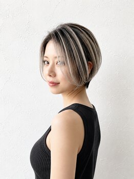 ヘアリラクゼーション ラミー(Hair Relaxation Ramie)の写真/【うるま市石川】白髪を隠すから活かすへ♪大人女性のための白髪ぼかしカラー◎