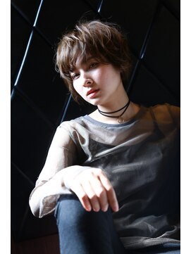 ヌーム 塚本店(NOOM) 透明感あるショートスタイル　イメチェン応援