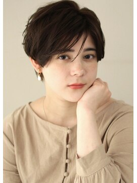 サーカス バイ ビュートリアム 青山(CIRCUS by BEAUTRIUM) 大人のふんわりマッシュショート