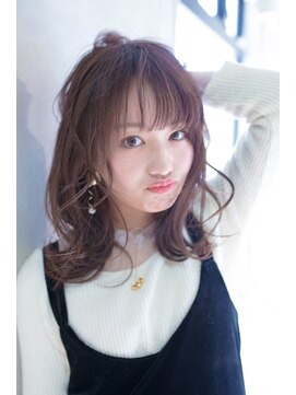 スリーヘアーデザインズ(Three Hair Designs) 外ハネミックス