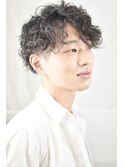 センターパートコンマヘア波巻きスパイラルスリークショート