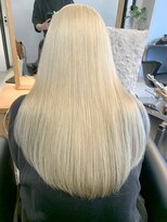 イリ 心斎橋(ili)&nbsp;ハイトーンカラーミルクティーベージュボブ