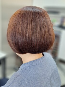 ヘアデザイニング ズーム 飯田橋店(hairdesigning Zoom) 30代40代50代：ショートボブ
