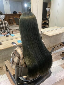 ラべリー 池袋(LOVELEY) オリーブグリーンカラー【池袋】