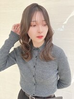 オーロ(ORO)&nbsp;シースルーバング大人可愛いくびれミディアムヘア