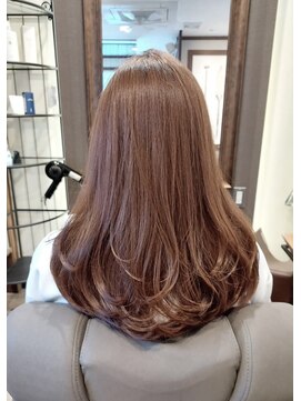 エニー(ENi) ミディアムヘア/暗めカラー/グランマッシュ/辻堂